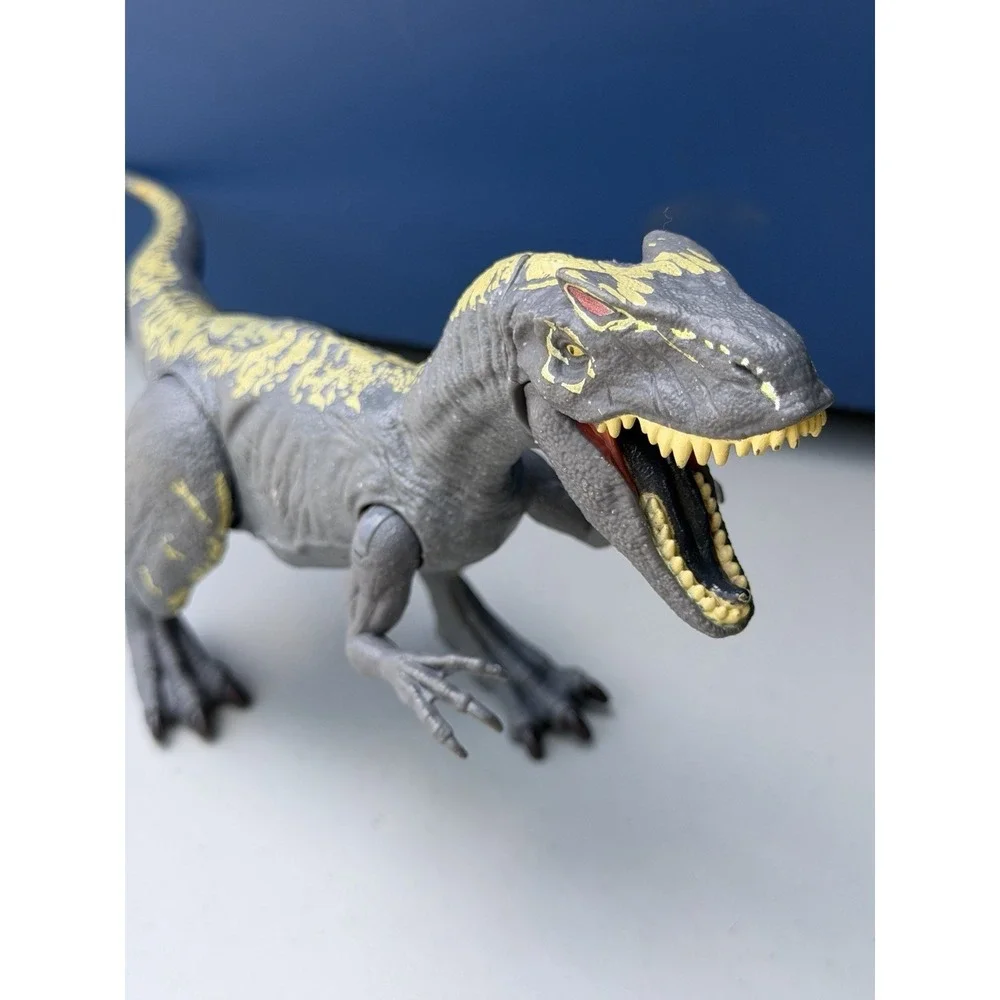 Jurassic World Roarivores Allosaurus Fallen Kingdom Dinosaur 2017 Jurassic Park
